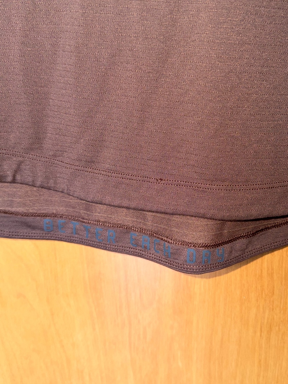 Men's L Lululemon Brown Performance Short-Sleeve Shirt - Picture 2 of 6